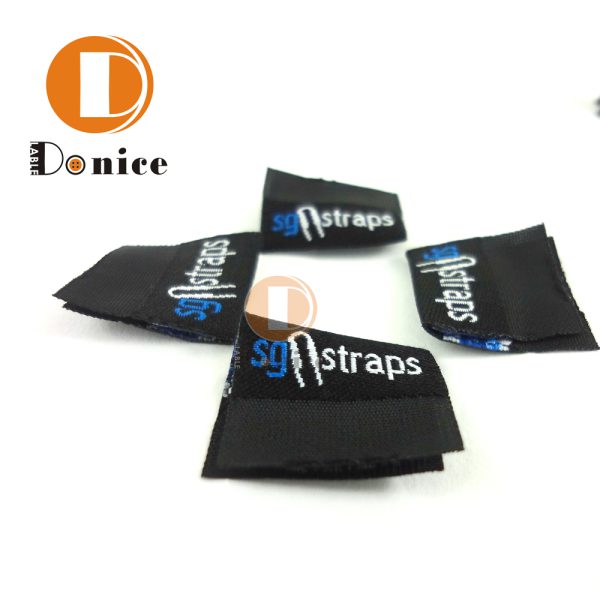 Towel woven labels