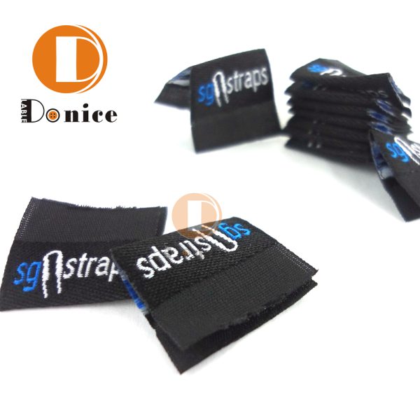 Towel woven labels