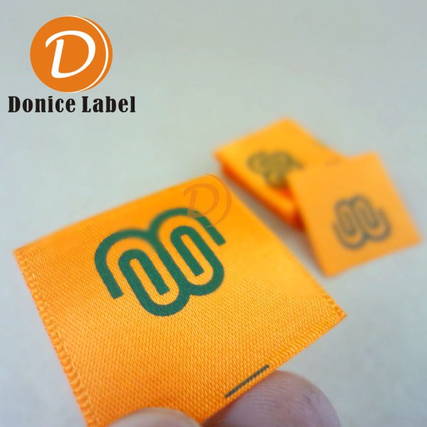 Silk screen color ribbon washing label