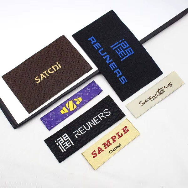 T-Shirt Woven Tags