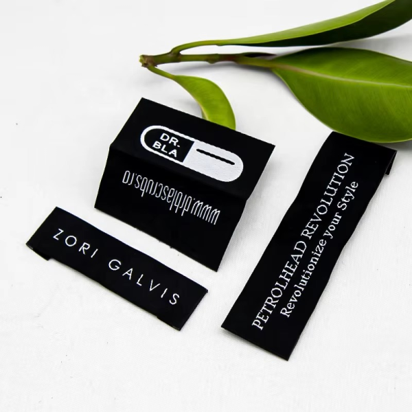 High-Quality Woven Tags
